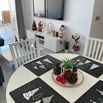 Ocean Garden Sunset - Heated Swimming Pool Free Wifi *