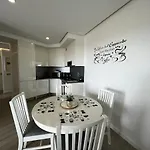 דירה Ocean Garden Sunset - Heated Swimming Pool Free Wifi אדחה