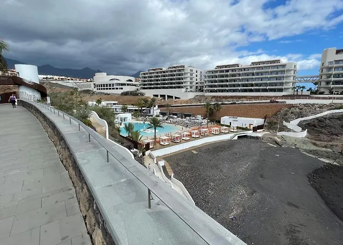 Апартаменты Ocean Garden Sunset - Heated Swimming Pool Free Wifi *