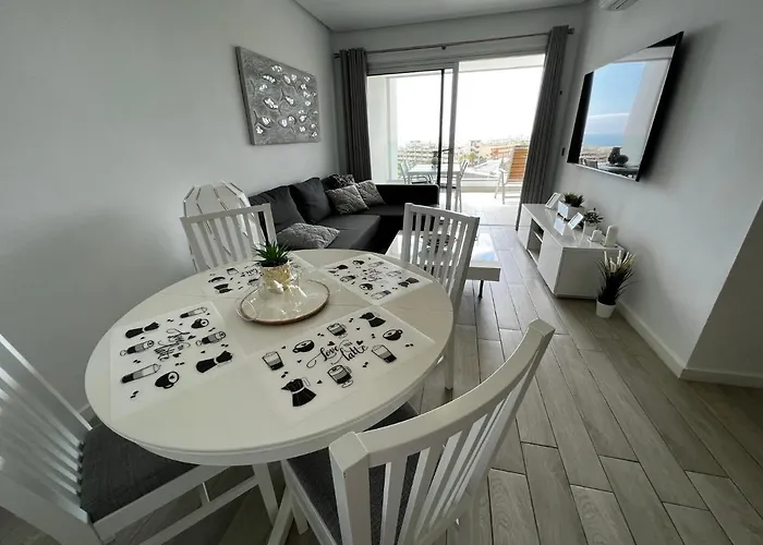 Апартаменты Ocean Garden Sunset - Heated Swimming Pool Free Wifi Адехе