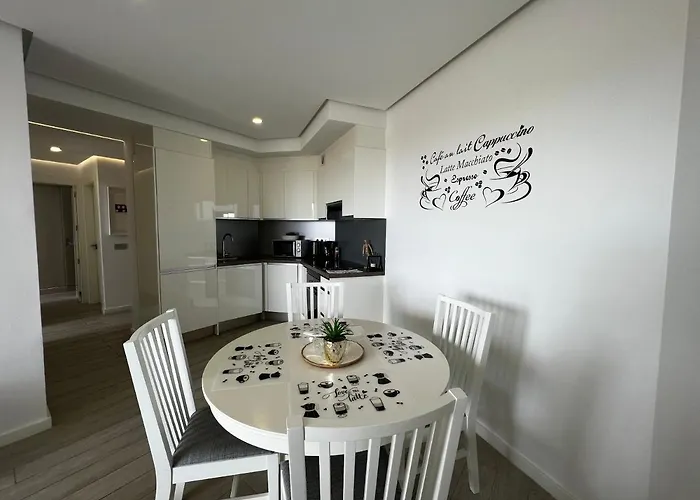 Апартаменты Ocean Garden Sunset - Heated Swimming Pool Free Wifi Адехе